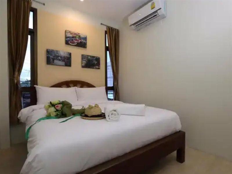 โรงแรมนางรอง Exterior photo